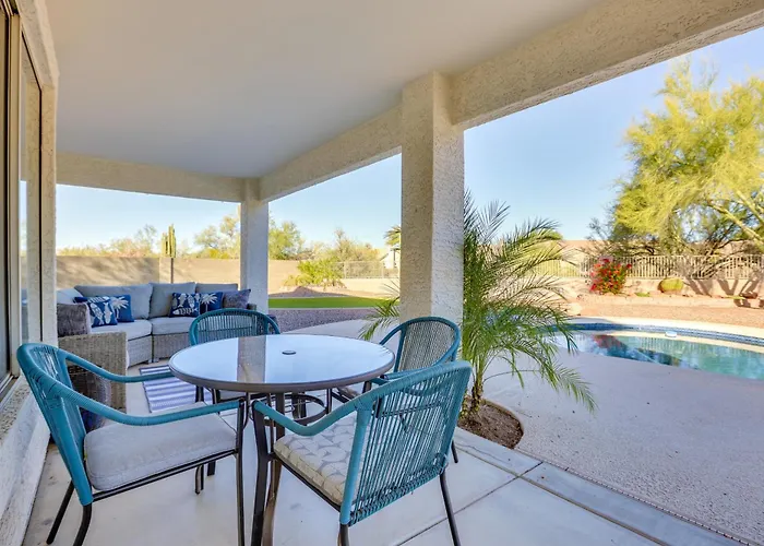 Hike & Golf! Retreat W/ Backyard Oasis Hébergement de vacances Cave Creek
