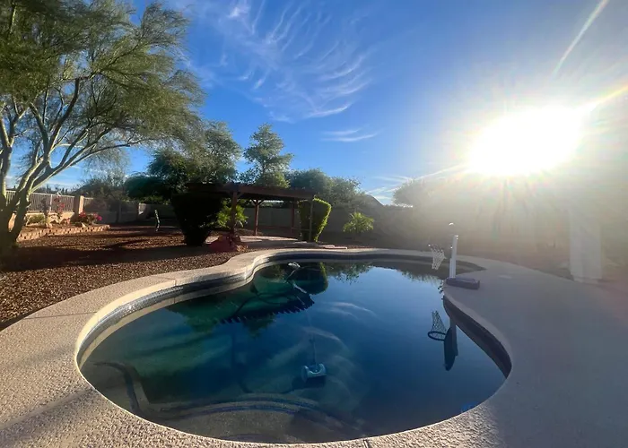Hébergement de vacances Hike & Golf! Retreat W/ Backyard Oasis Cave Creek