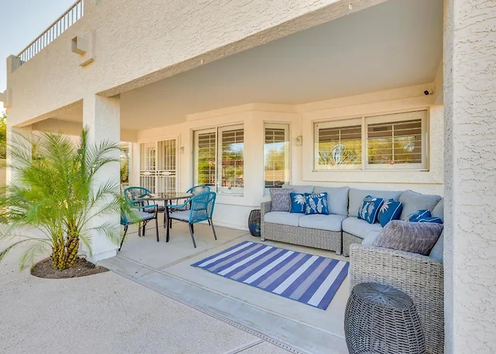 Hike & Golf! Retreat W/ Backyard Oasis Hébergement de vacances Cave Creek