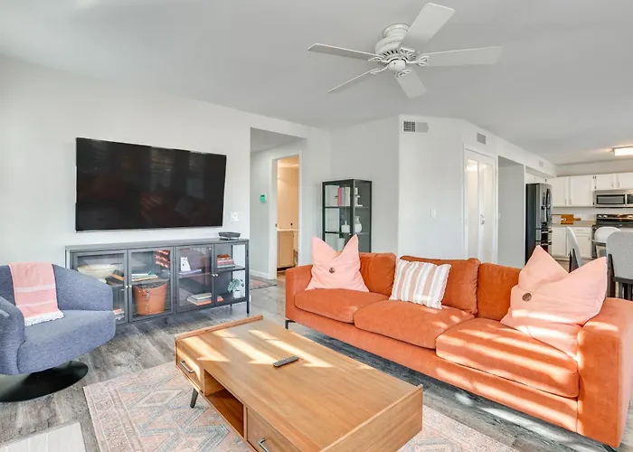 Hike & Golf! Retreat W/ Backyard Oasis * Cave Creek