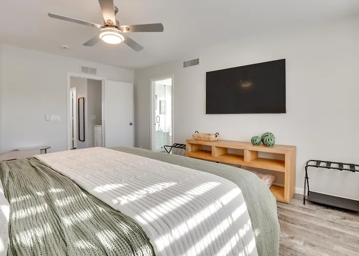 Hike & Golf! Retreat W/ Backyard Oasis *